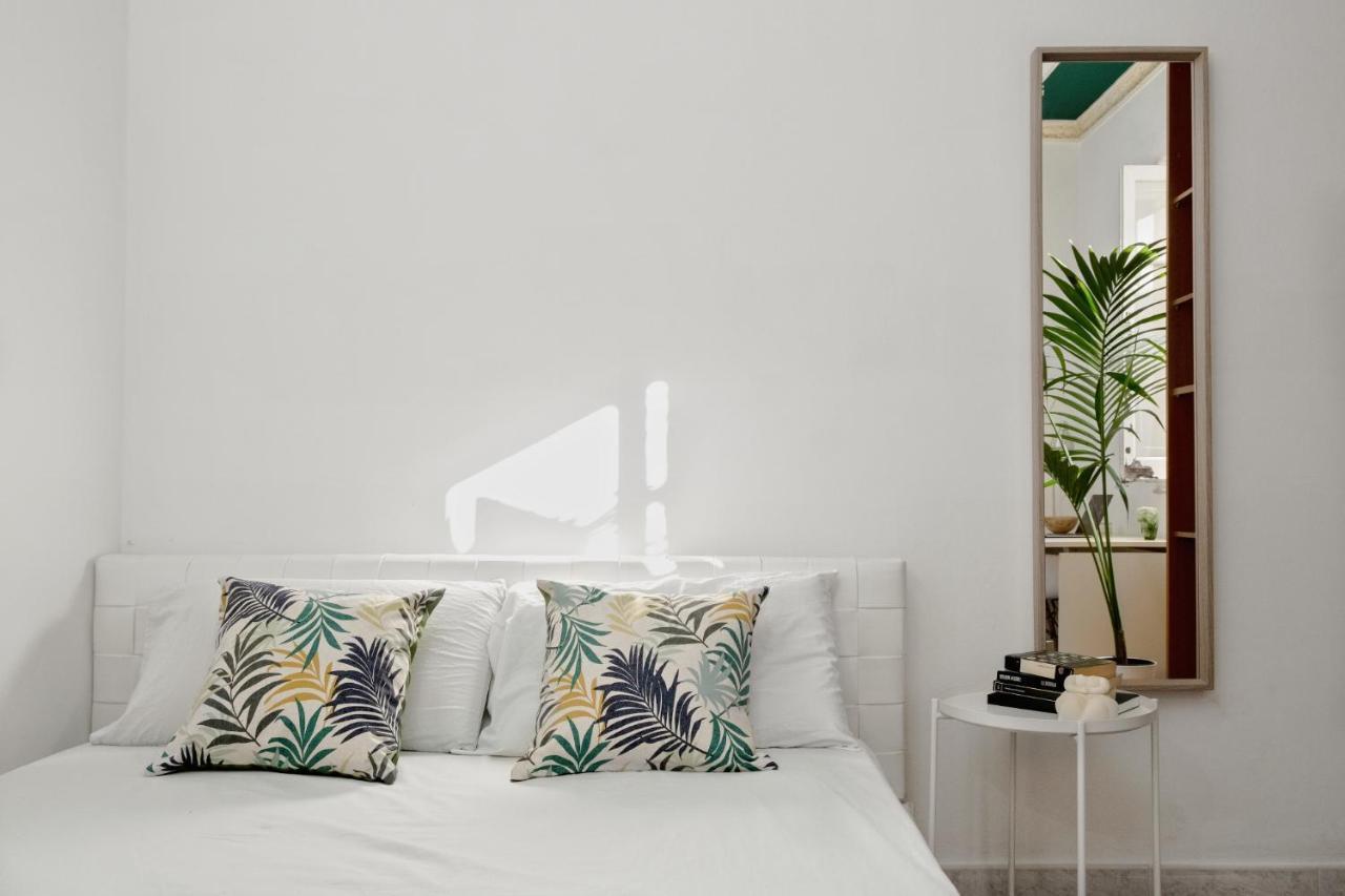 13 Open House Bed & Breakfast ปาแลร์โม ภายนอก รูปภาพ