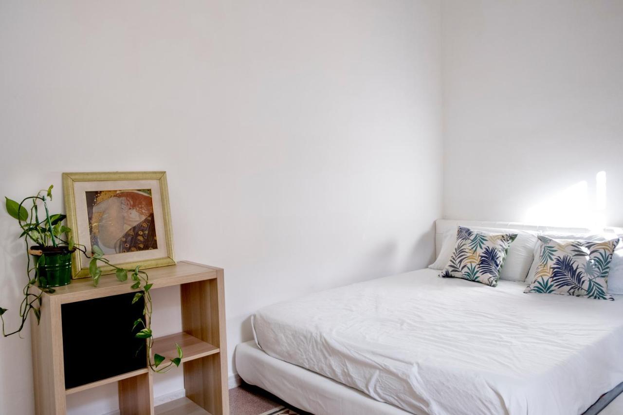 13 Open House Bed & Breakfast ปาแลร์โม ภายนอก รูปภาพ